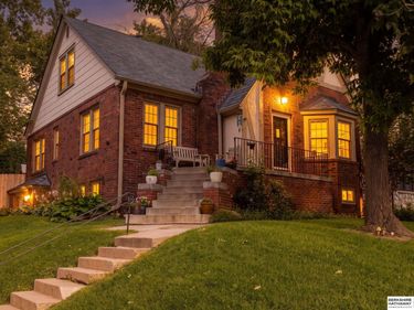 501 S 55 Street, Omaha, NE 68106