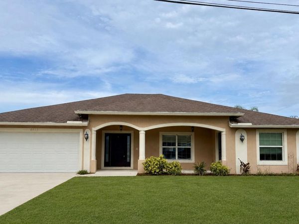 4417 SW Baturro Street, Port St. Lucie, FL 34953