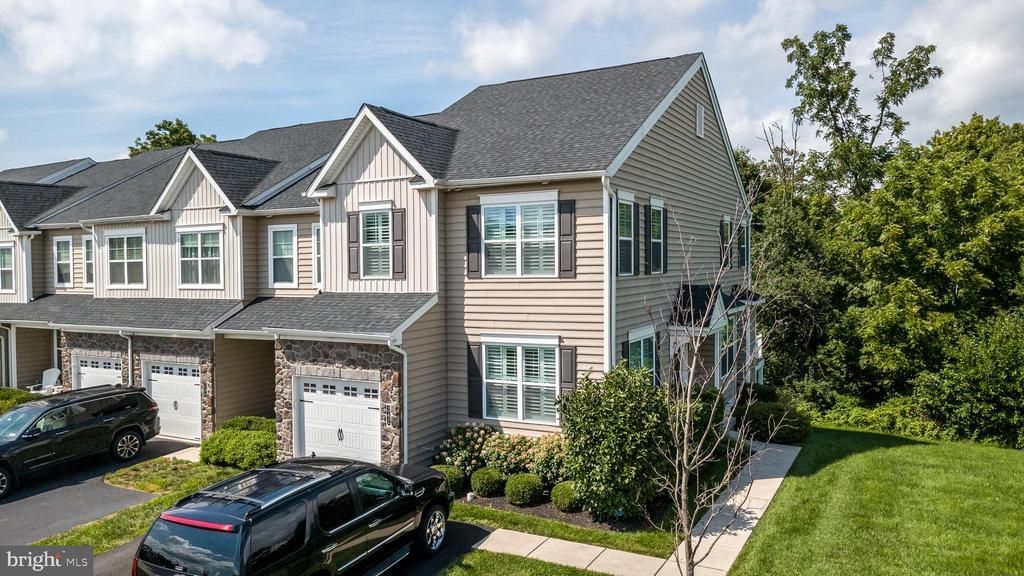 242 HILLSTONE CIRCLE , SOUDERTON, PA 18964