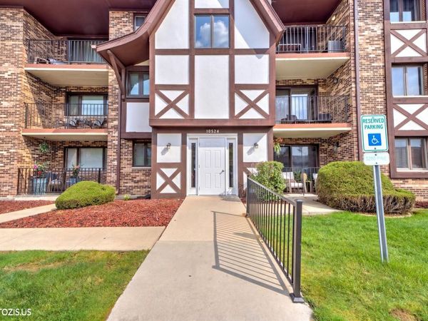 10524 Ridge Cove Drive , Unit 25B, Chicago Ridge, IL 60415