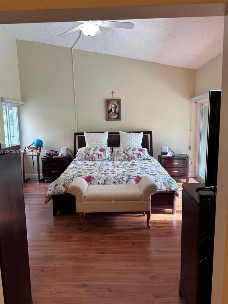 14359 Kendale Lakes Cir, Miami, FL 33183 Photo
