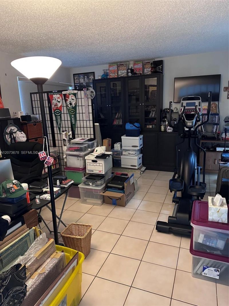 14359 Kendale Lakes Cir, Miami, FL 33183 Photo