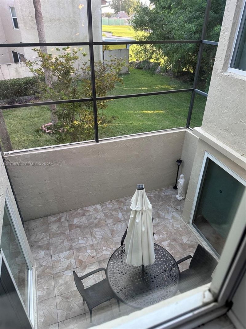 14359 Kendale Lakes Cir, Miami, FL 33183 Photo
