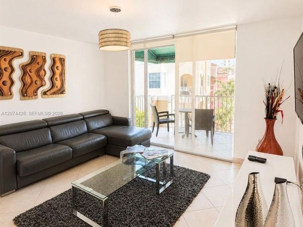 19701 E Country Club Dr , Unit 5605, Aventura, FL 33180