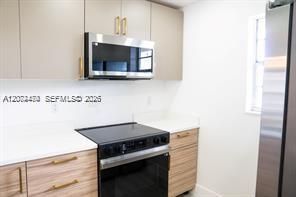 220 SW 9th Ave , Unit 306, Hallandale Beach, FL 33009 Photo