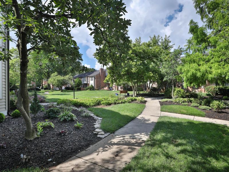 5103 Schuylkill Street , Unit 3, Columbus, OH 43220 Photo 3
