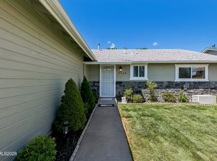 2156 Southridge Court, Carson City, NV 89706 Photo