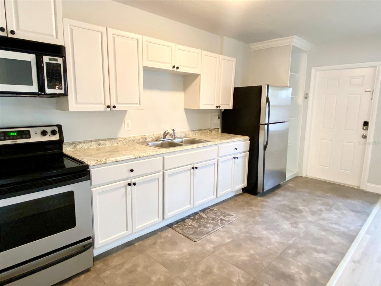 2343 8th Street S, Saint Petersburg, FL 33705 Photo