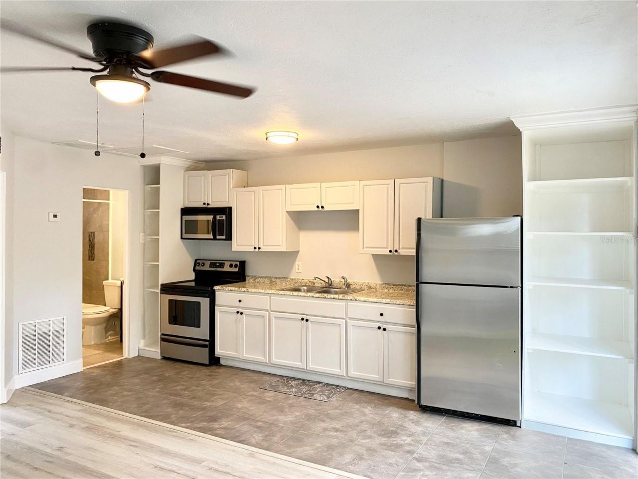 2343 8th Street S, Saint Petersburg, FL 33705 Photo