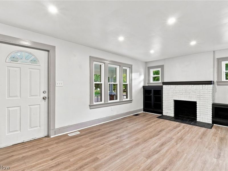 1000 Lovers Lane, Akron, OH 44306 Photo 5