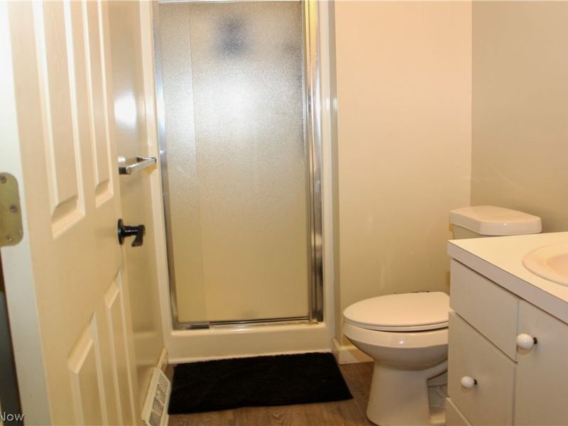 1455 Parkman Road NW, Warren, OH 44485 Photo 16