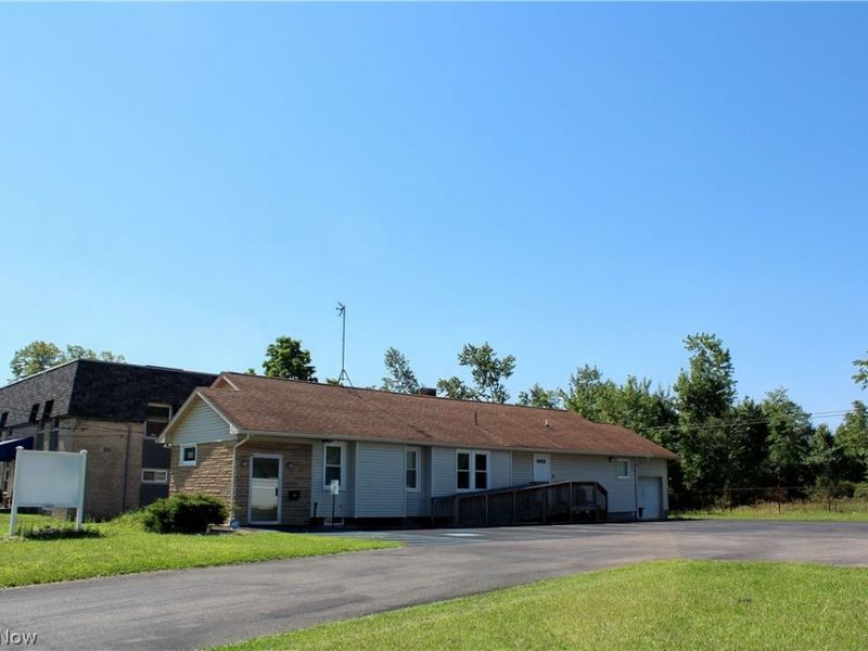 1455 Parkman Road NW, Warren, OH 44485 Photo 2