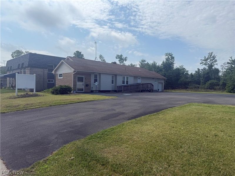 1455 Parkman Road NW, Warren, OH 44485 Photo 28