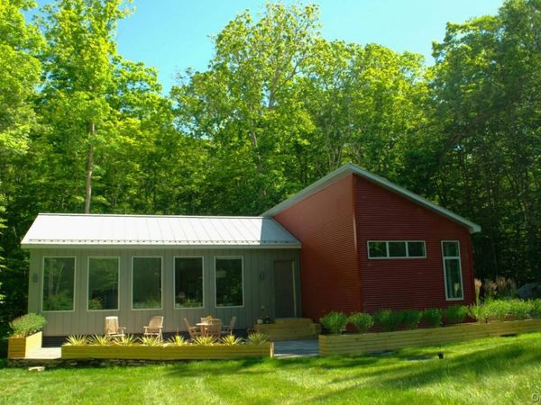 32 Old East Road, Wallkill, NY 12589