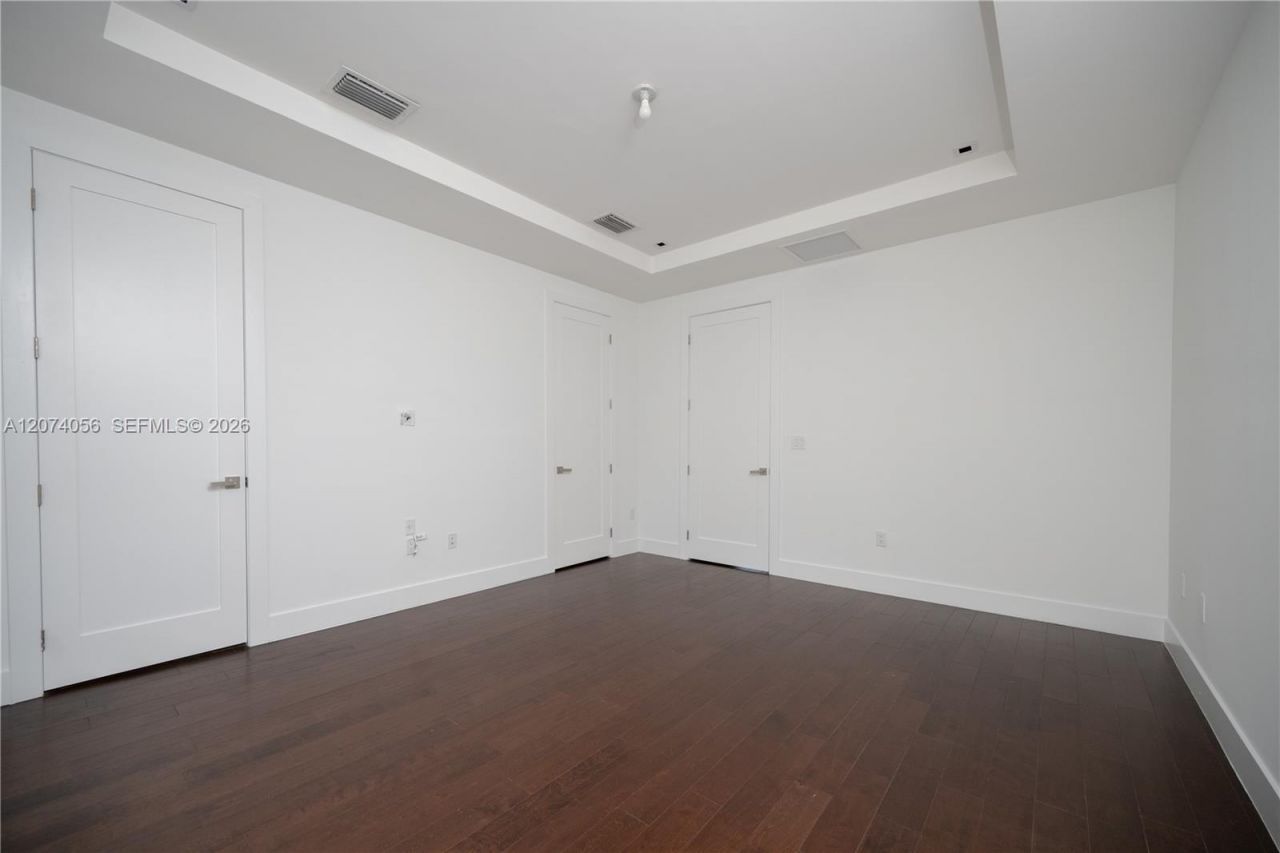 9165 NW 33rd St , Unit 9165, Doral, FL 33172 Photo