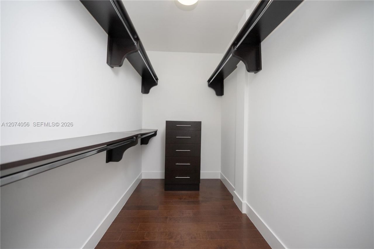 9165 NW 33rd St , Unit 9165, Doral, FL 33172 Photo