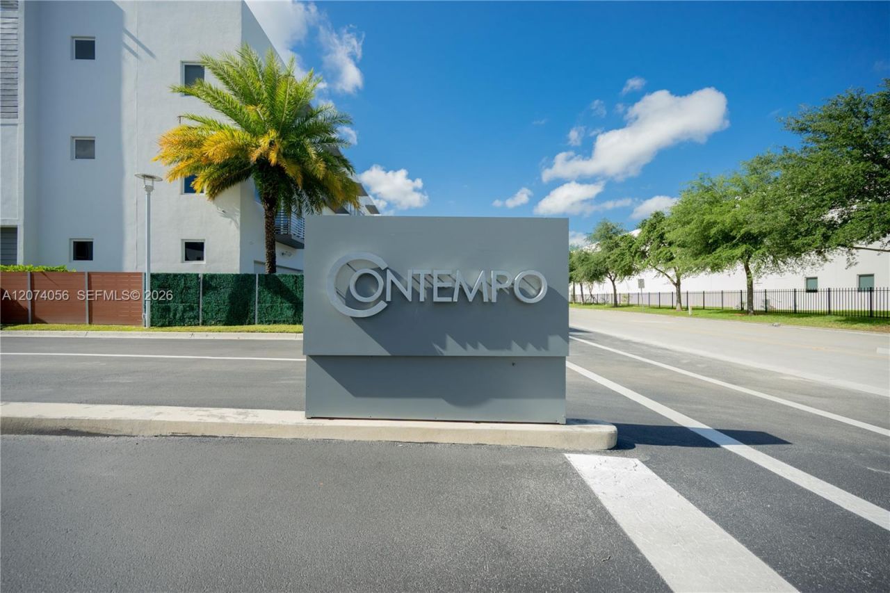 9165 NW 33rd St , Unit 9165, Doral, FL 33172 Photo