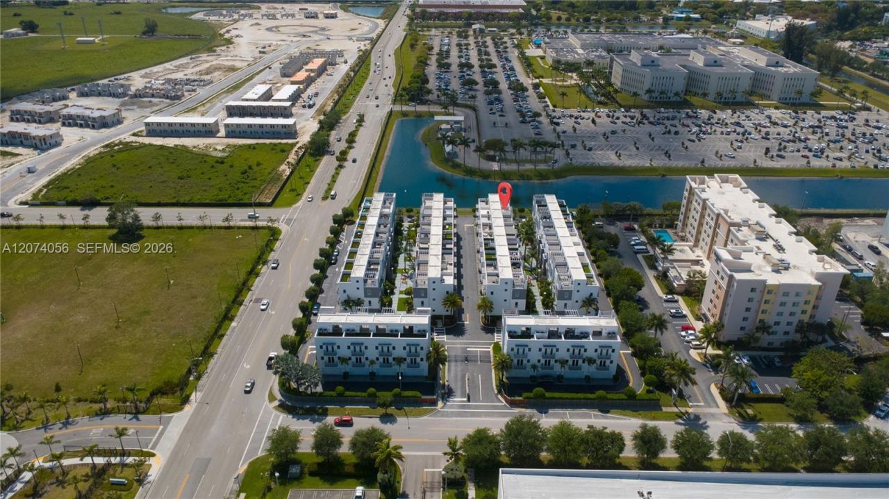 9165 NW 33rd St , Unit 9165, Doral, FL 33172 Photo
