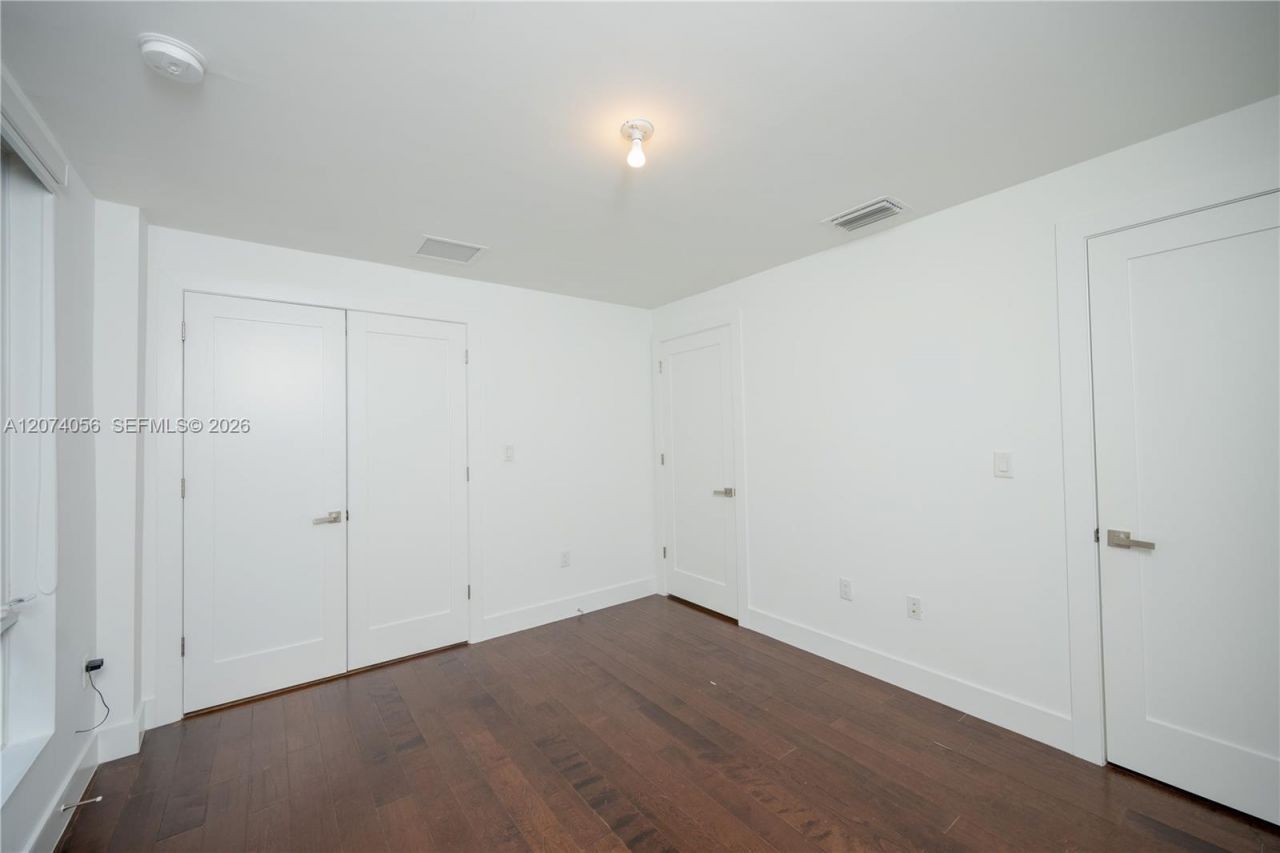 9165 NW 33rd St , Unit 9165, Doral, FL 33172 Photo