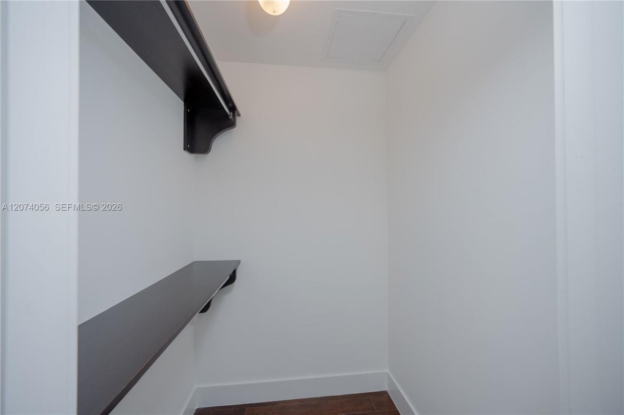 9165 NW 33rd St , Unit 9165, Doral, FL 33172 Photo