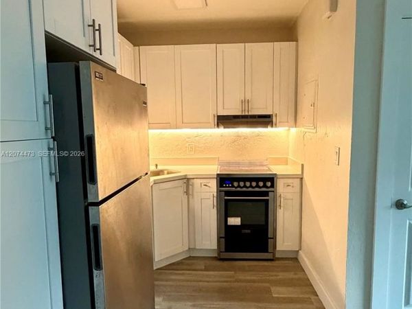 7400 Harding Ave , Unit 20, Miami Beach, FL 33141