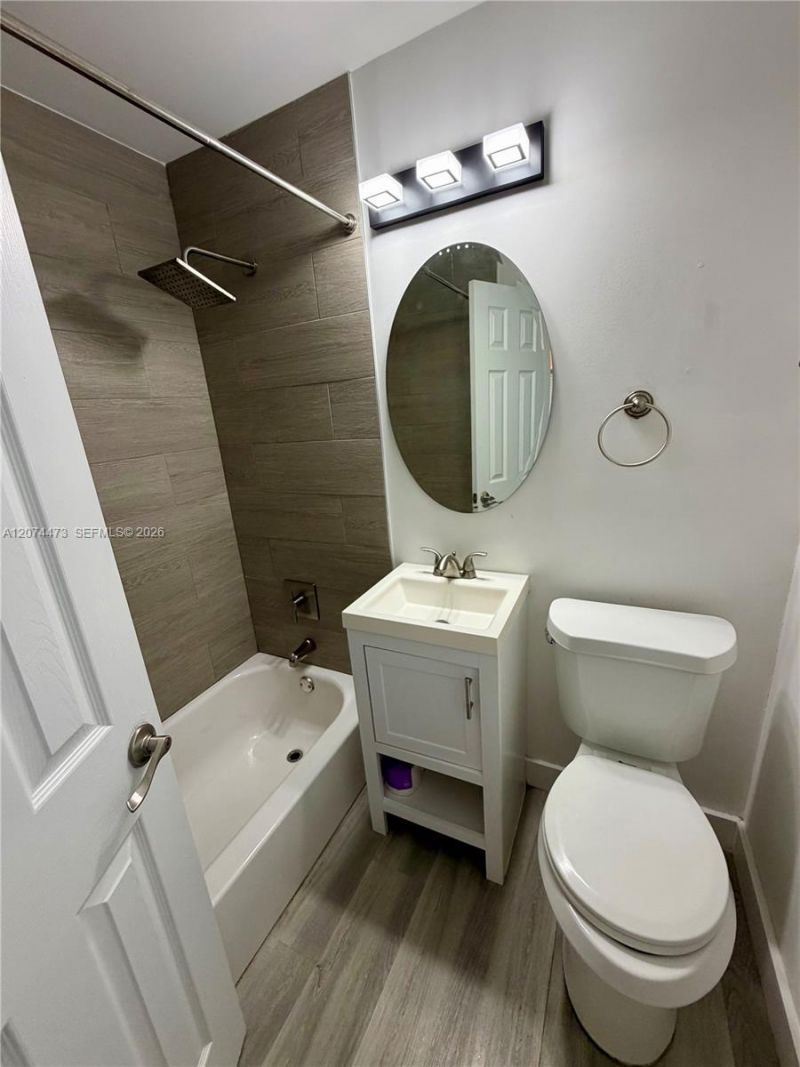 7400 Harding Ave , Unit 20, Miami Beach, FL 33141 Photo