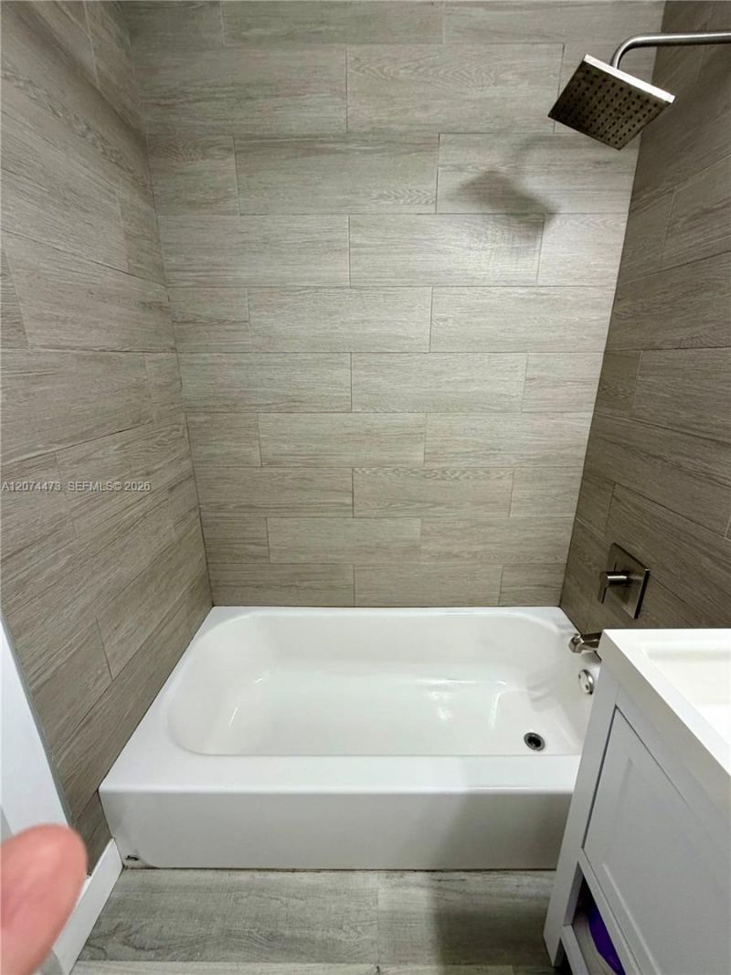 7400 Harding Ave , Unit 20, Miami Beach, FL 33141 Photo
