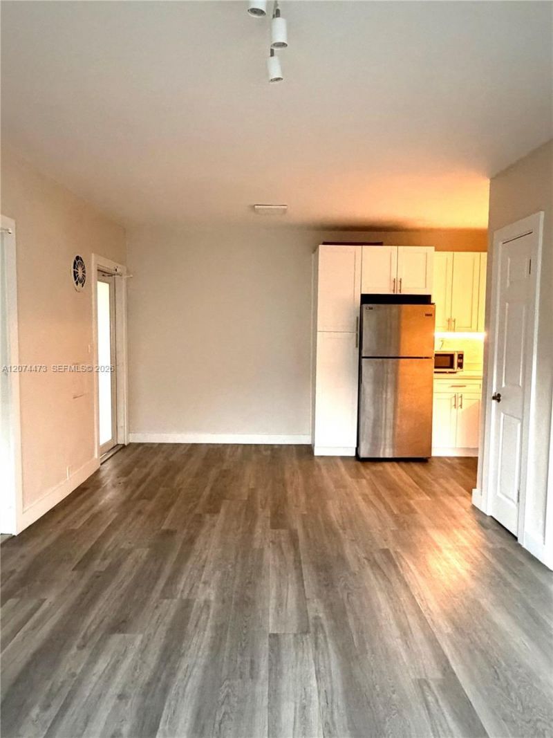 7400 Harding Ave , Unit 20, Miami Beach, FL 33141 Photo