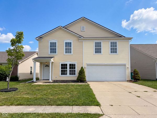 949 Colonial Way , Franklin, IN 46131