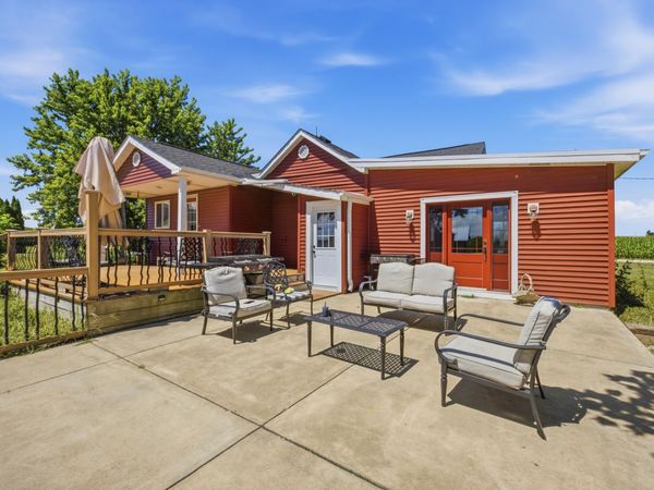 15825 E Lindenwood Road , Lindenwood, IL 61049