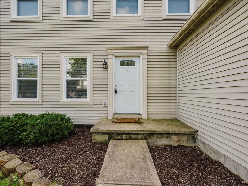 1144 Tenagra Way, Columbus, OH 43228 Photo 3