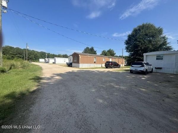 720 Ephesus Rd Road, Forest, MS 39074
