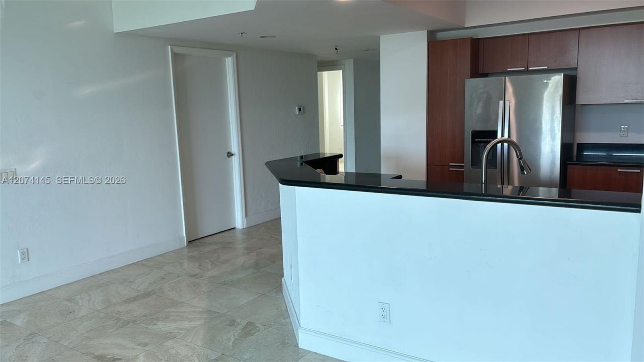 14951 Royal Oaks Ln , Unit 702, North Miami, FL 33181 Photo