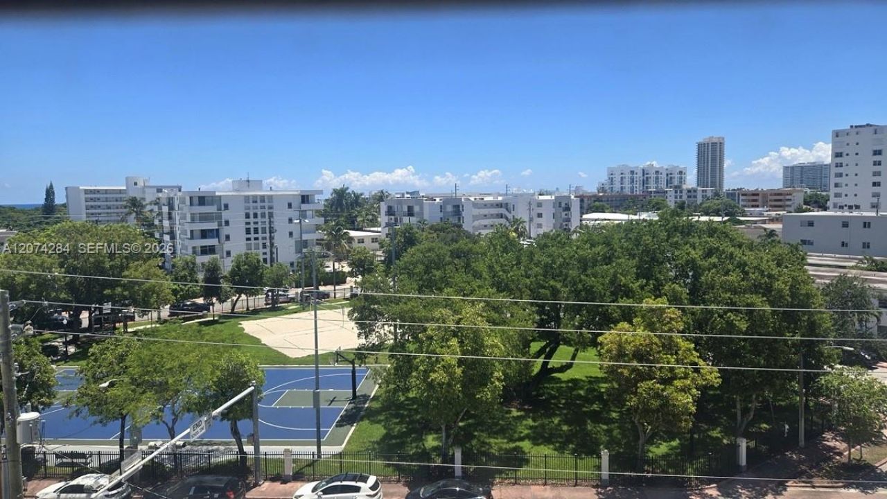 8024 Tatum Waterway Dr , Unit 6B, Miami Beach, FL 33141 Photo