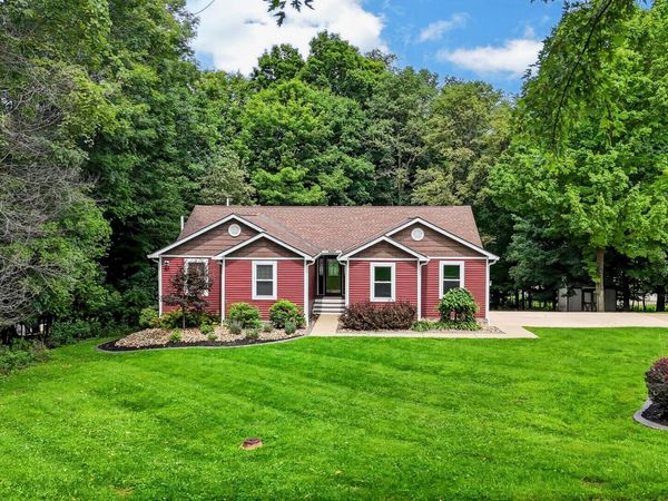 365 Valleybrook Circle , Howard, OH 43028