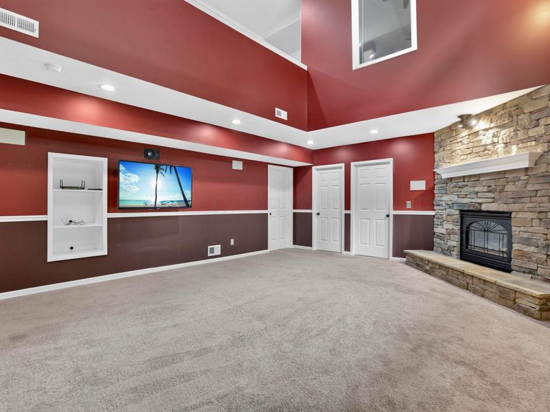 365 Valleybrook Circle, Howard, OH 43028 Photo 14