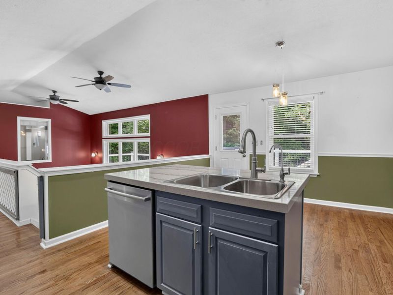 365 Valleybrook Circle, Howard, OH 43028 Photo 8