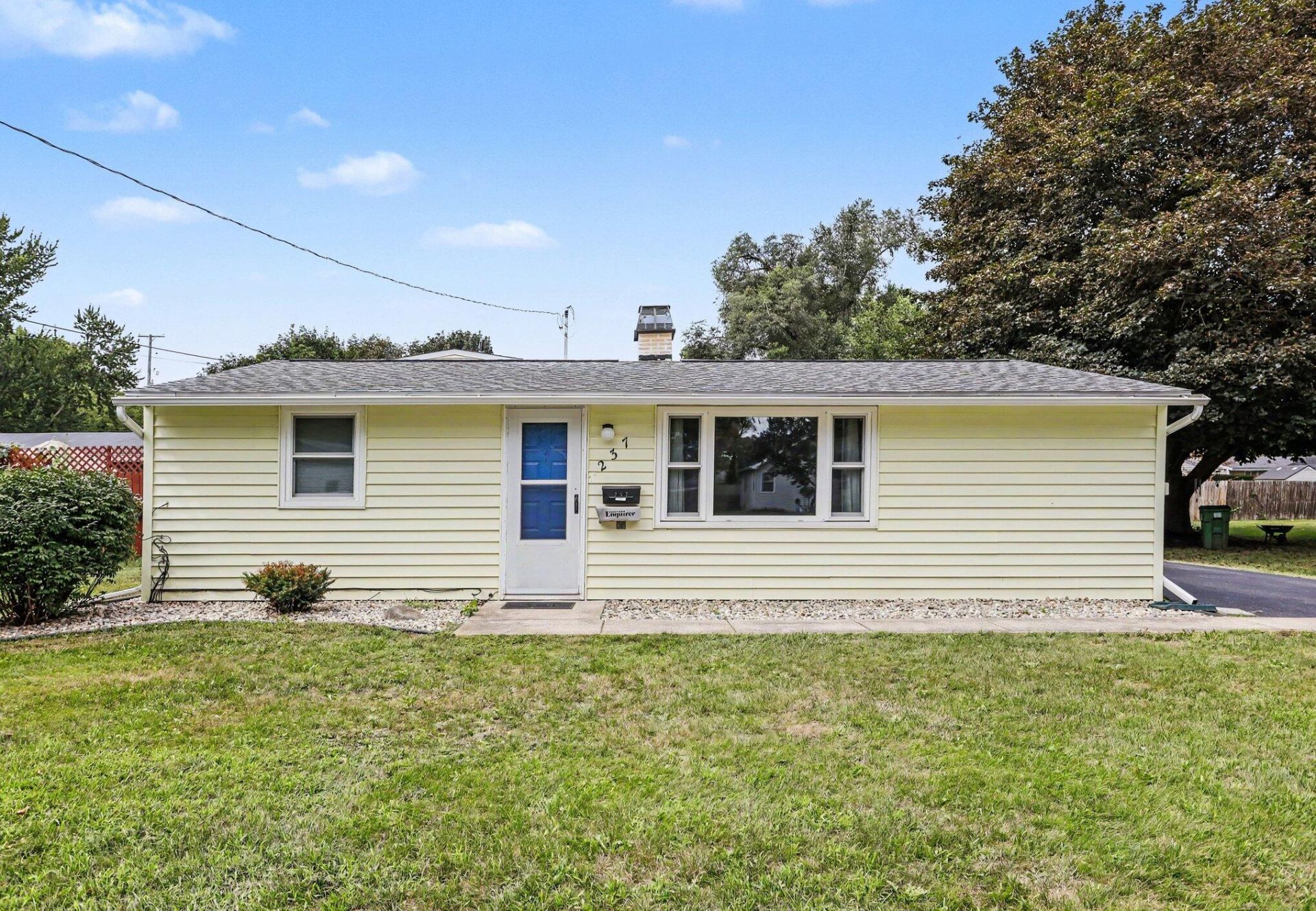 237 24th Street N, Springfield, MI 49037 Main Photo