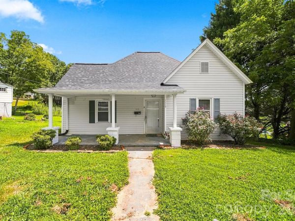 1115 Lenoir Avenue SW, Lenoir, NC 28645
