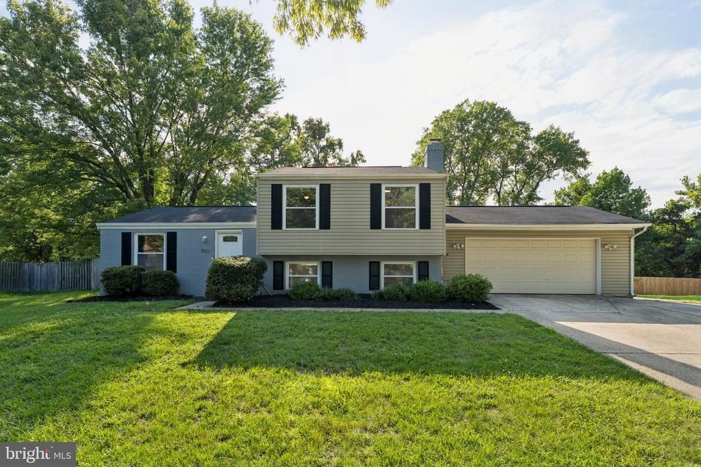 903 CASTLEWOOD DRIVE, UPPER MARLBORO, MD 20774