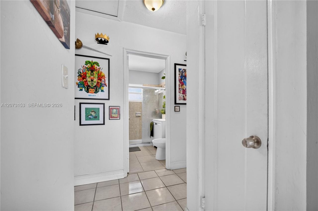 1120 SW 12th St , Miami, FL 33129 Photo