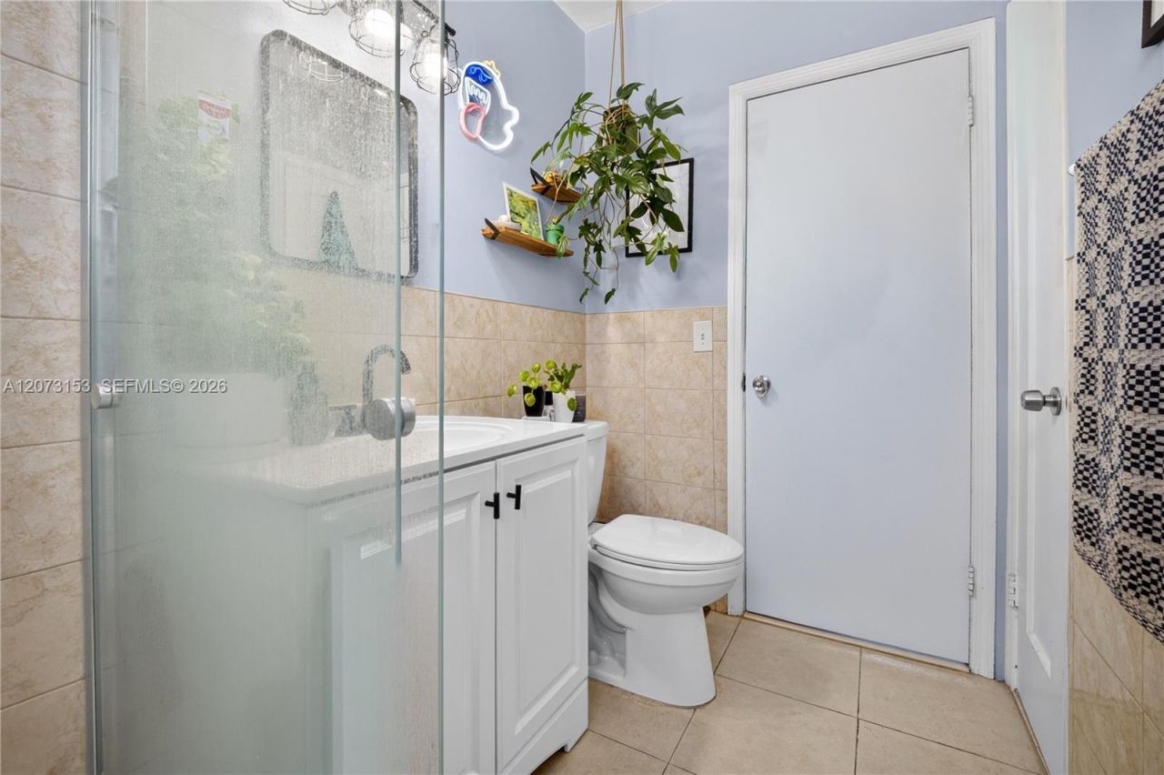 1120 SW 12th St , Miami, FL 33129 Photo