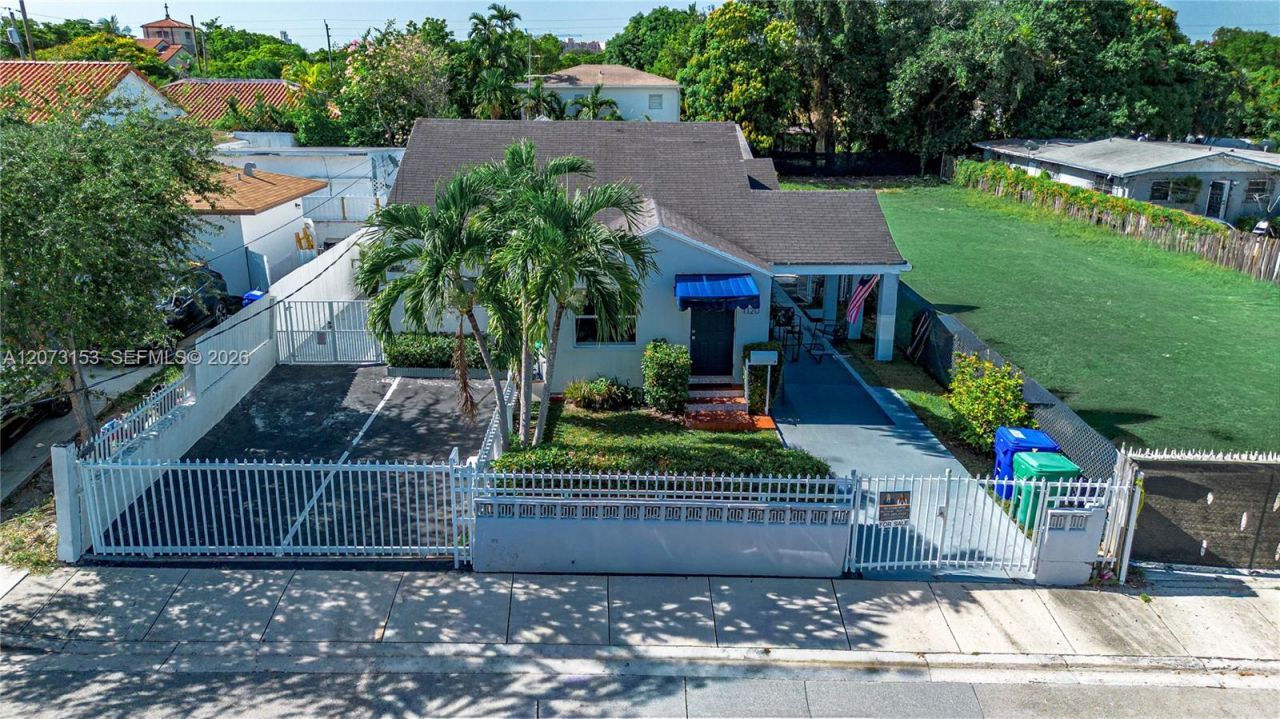 1120 SW 12th St , Miami, FL 33129 Photo