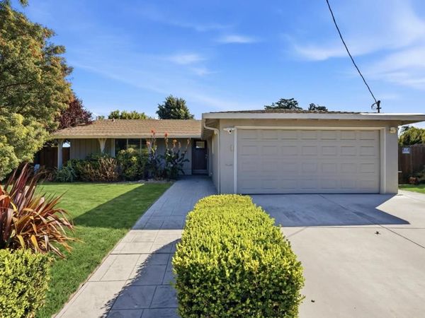 16 Clarence Court, East Palo Alto, CA 94303