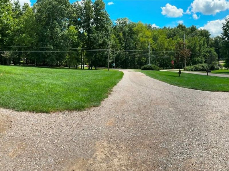 3285 Arrowhead Drive, Nashport, OH 43830 Photo 5