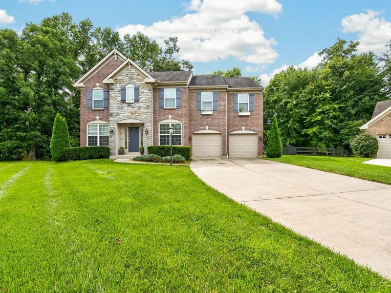 378 Eastbury Drive, Loveland, OH 45140 Photo 3