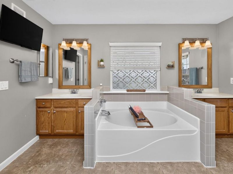 378 Eastbury Drive, Loveland, OH 45140 Photo 40