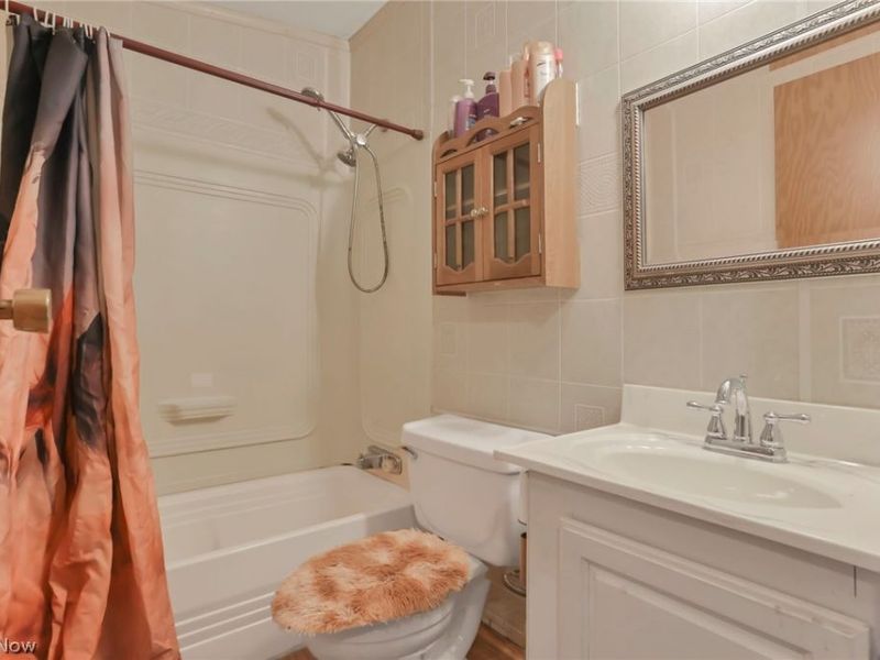 4230 Arbor Road NE, Mechanicstown, OH 44651 Photo 16