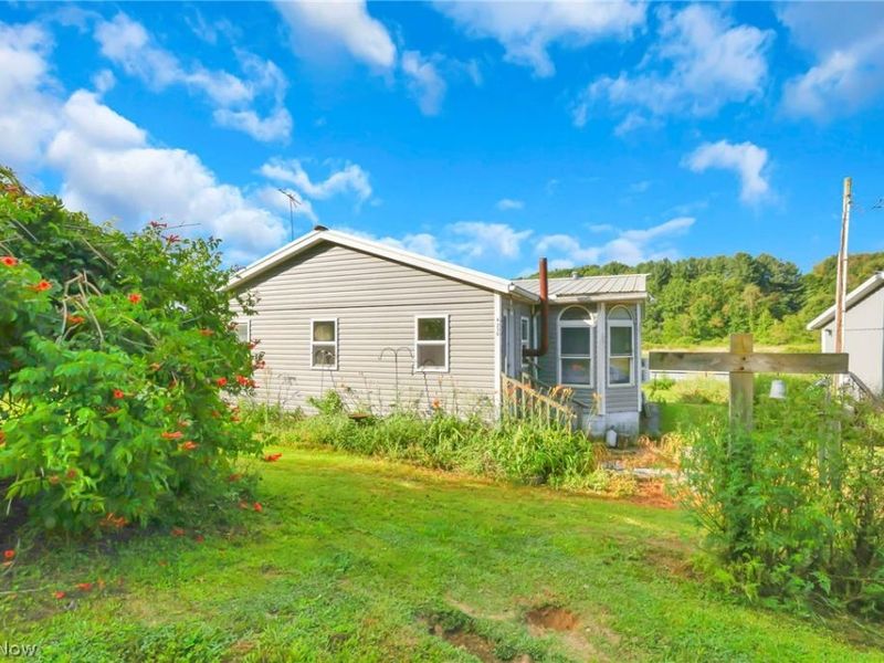 4230 Arbor Road NE, Mechanicstown, OH 44651 Photo 6