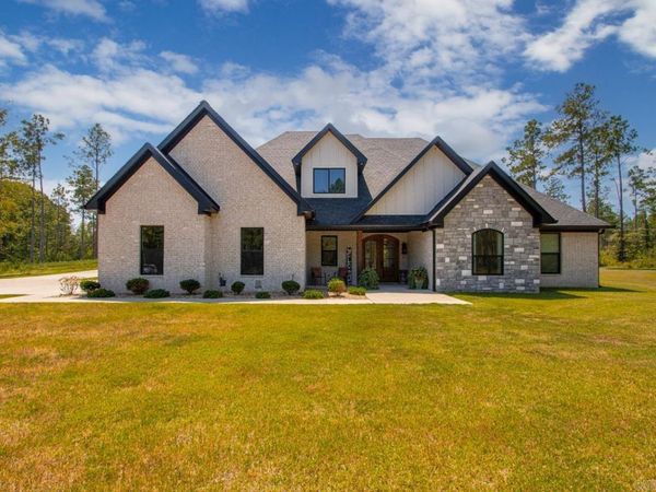 25573 S Springlake Road, Hensley, AR 72065